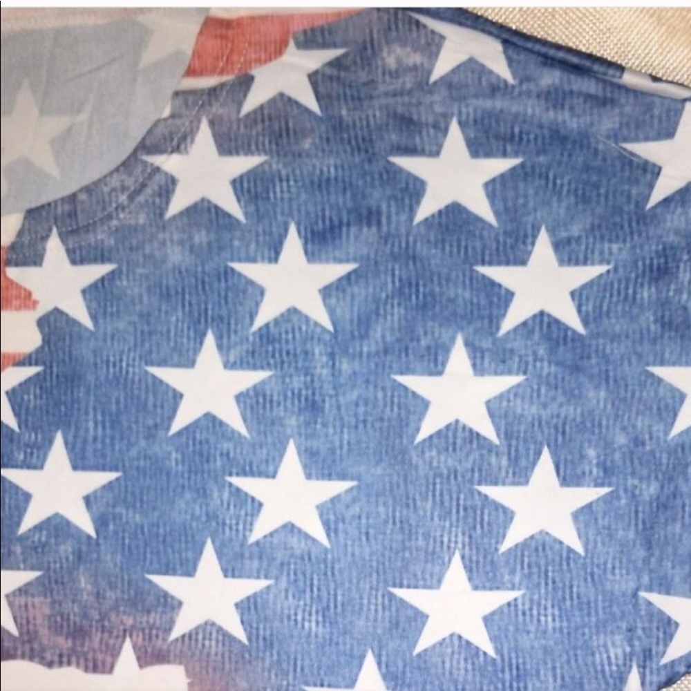 ❣️SALE❣️ 🆕 American Flag T-Shirt - Picture 4 of 7